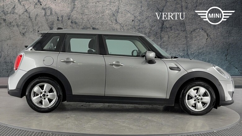 MINI Hatchback 1.5 Cooper Classic 5dr Auto Petrol Hatchback